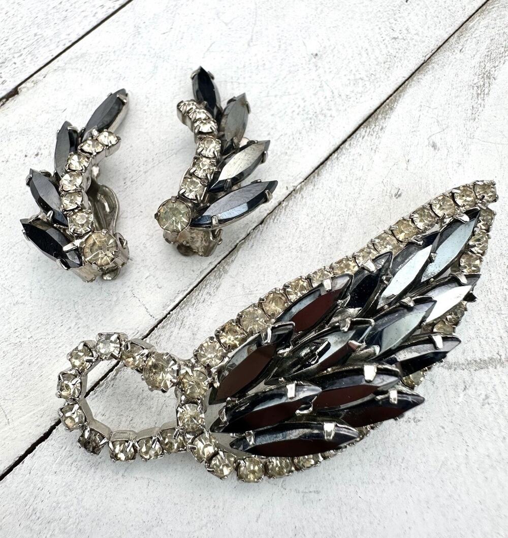 Vintage Marquise Prong Set Rhinestone Silver Tone Earring Brooch Pin Set